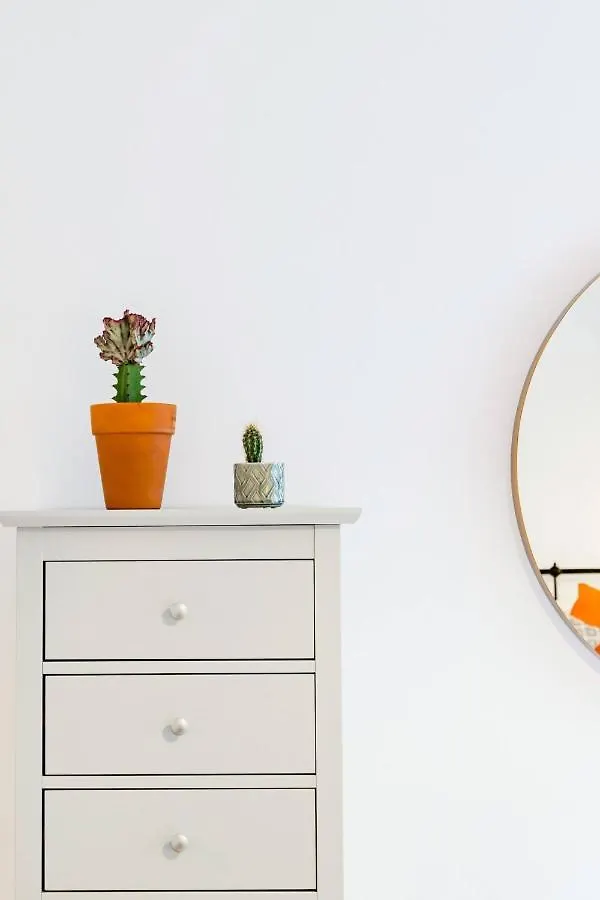 Apartment The Plywood Flat, Modern Style In A Traditional Tenement Edinburgh United Kingdom